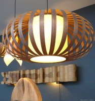 Pumpkin hanglamp in walnoot strips en rozenhout in het midden